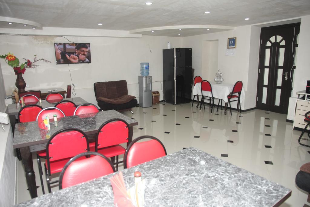 Guest House Nona كوتايسي المظهر الخارجي الصورة