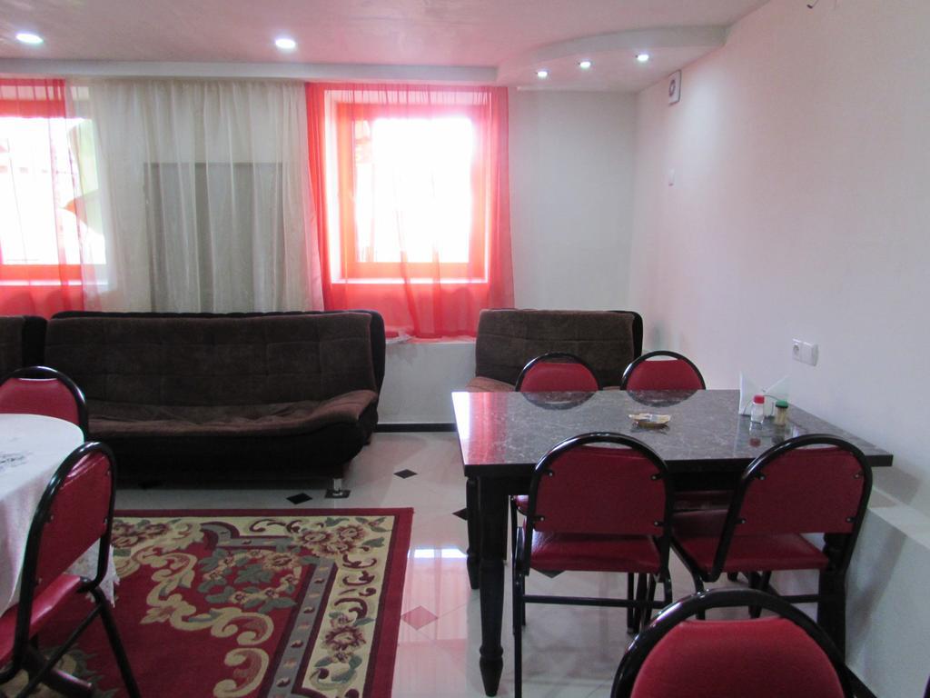 Guest House Nona كوتايسي المظهر الخارجي الصورة