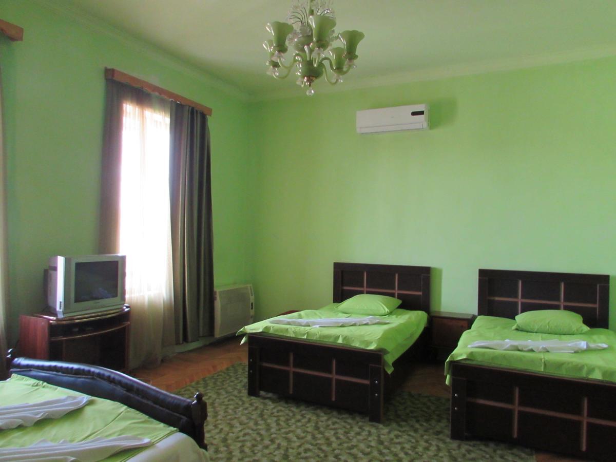 Guest House Nona كوتايسي المظهر الخارجي الصورة